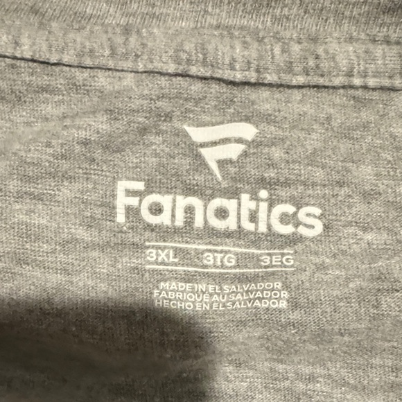 Fanatics Tennessee Volunteers Gray shirt - Picture 2 of 2